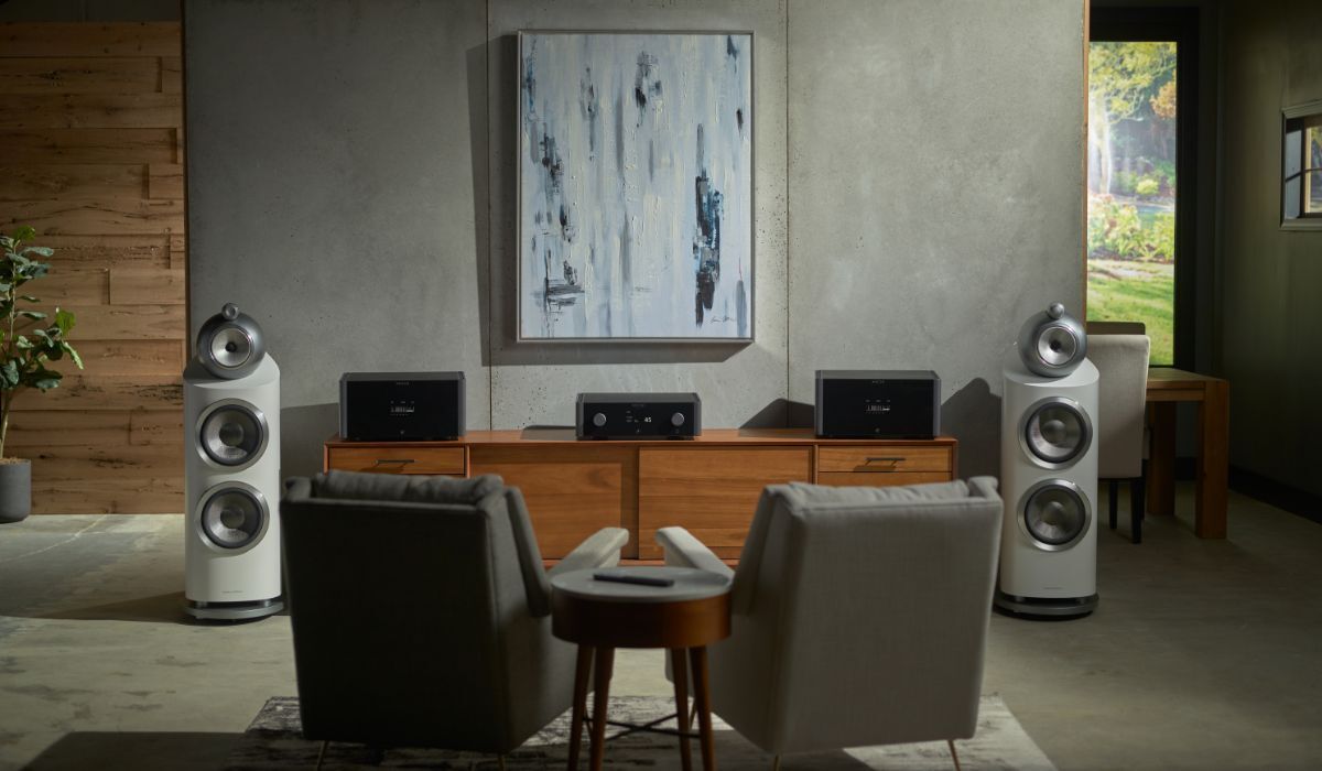 Michi M8 Monoblock Power Amplifier, in living room system with B&W diamond series speakers