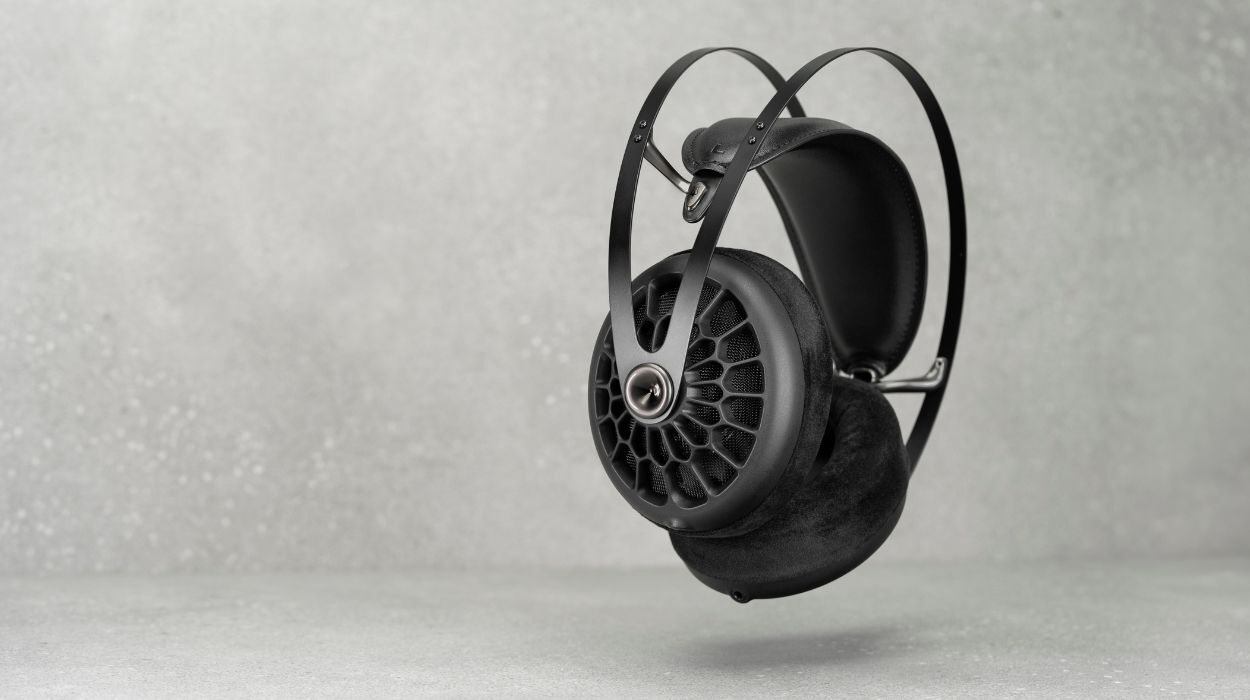 Meze 105 AER Open-Back Headphones, hero shot