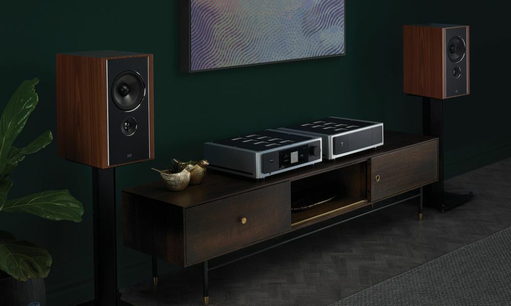 NAD M66 impressive sound with bookshelf speakers