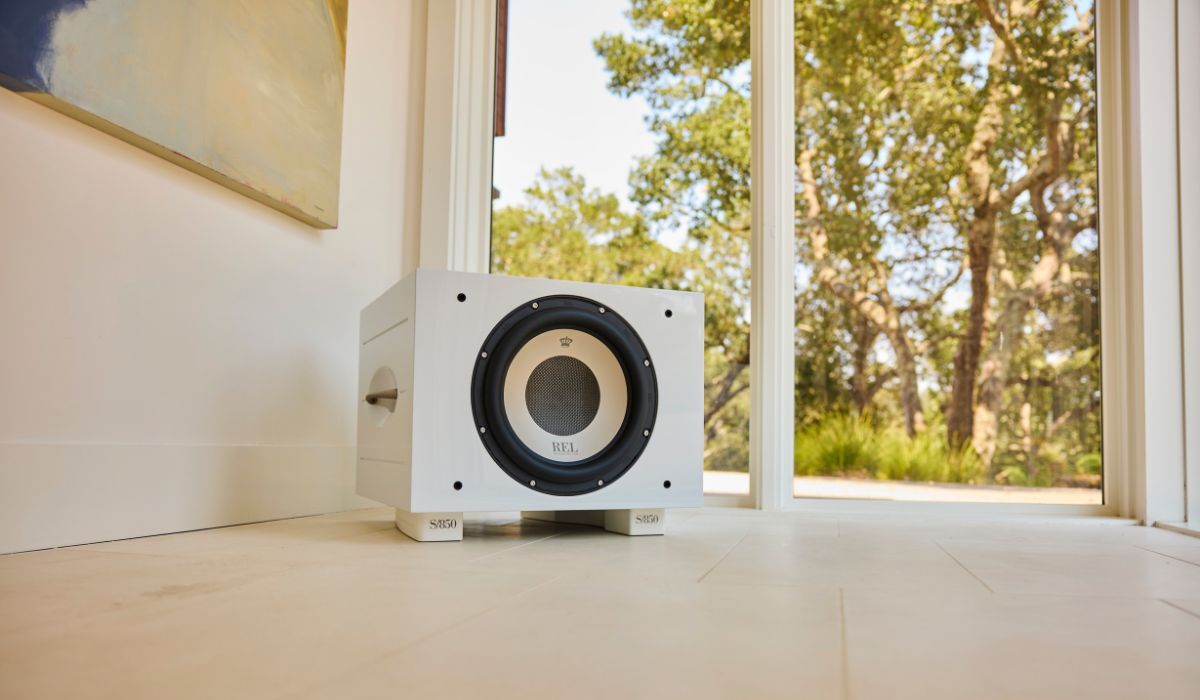 REL S850 10" Powered Subwoofer, white 