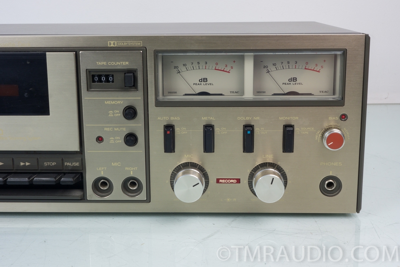 ラジオ・コンポ TEAC STREO CASSETTE DECK ラジオ・コンポ TEAC STREO CASSETTE DECK TEAC V-3000 3-Head