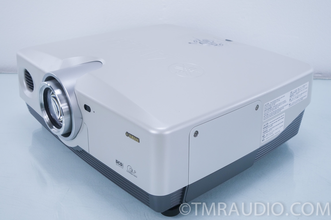 Yamaha DPX-1000 Video Digital Home Cinema 1080i w/ Remote, 3 lamps