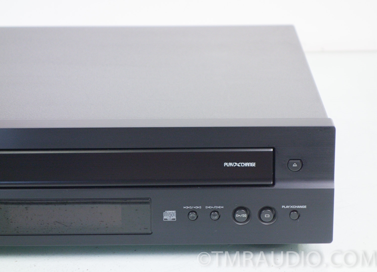 Yamaha CDC-697 5 Disc CD Player in Factory Box
