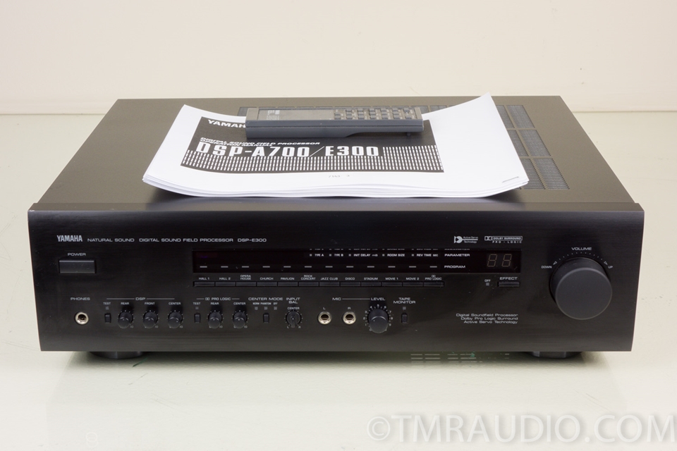Yamaha DSP-300 Digital Sound Field Processor / Surround Amplifier
