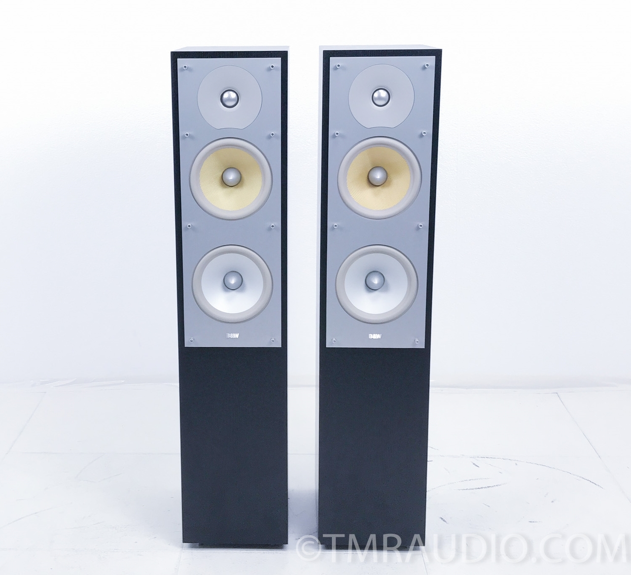 Bowers ＆　Wilkiris　CMB B&W CM4 Floorstanding Speakers; Bowers & Wilkins; Pair - The