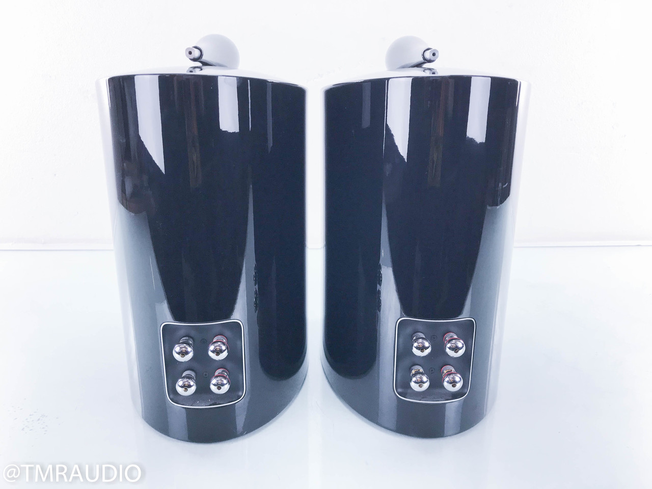 B&W 805 Diamond D2 Bookshelf Speakers; Piano Black Pair - The