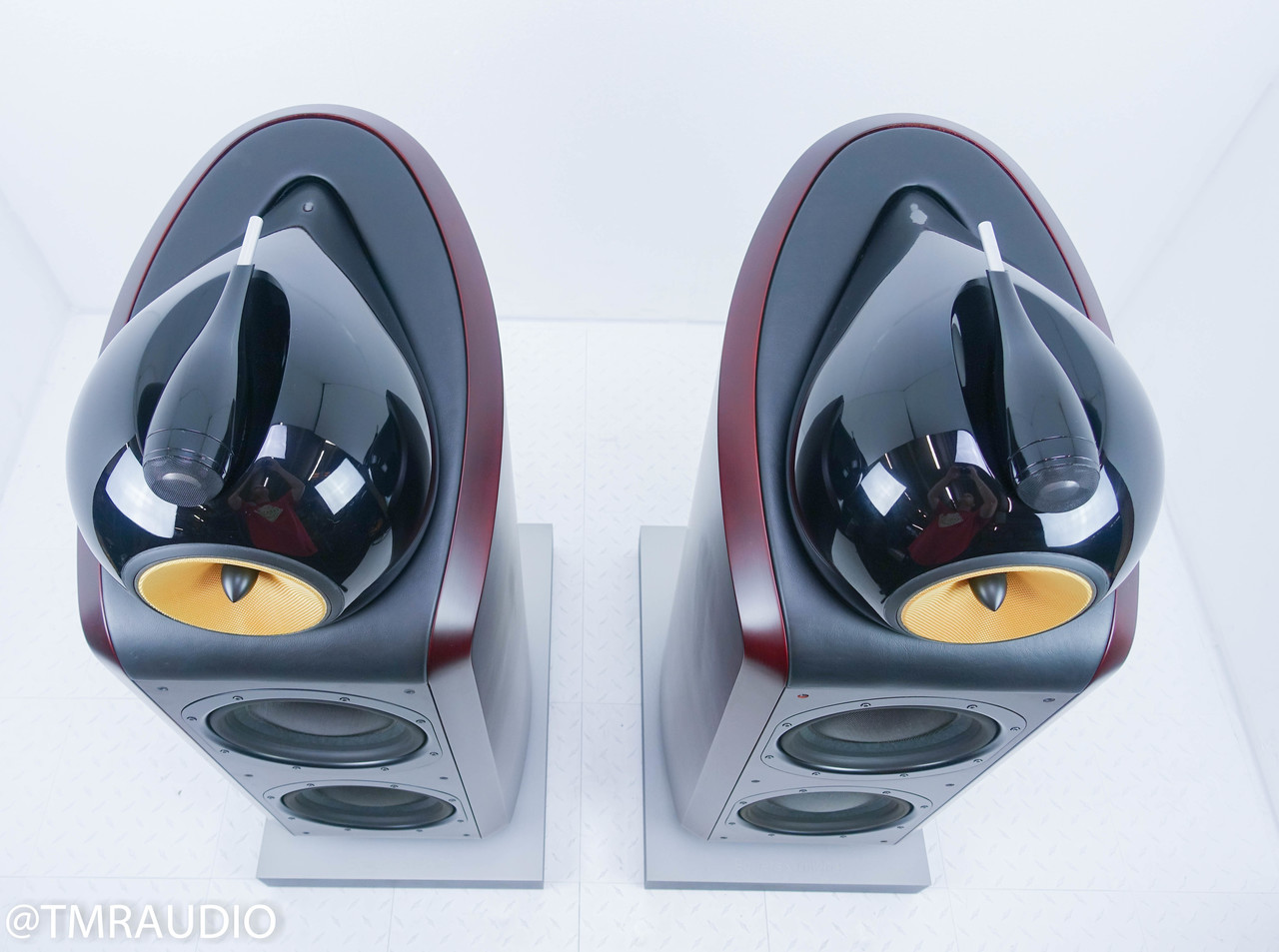 B&W Nautilus 800 Floorstanding Speakers