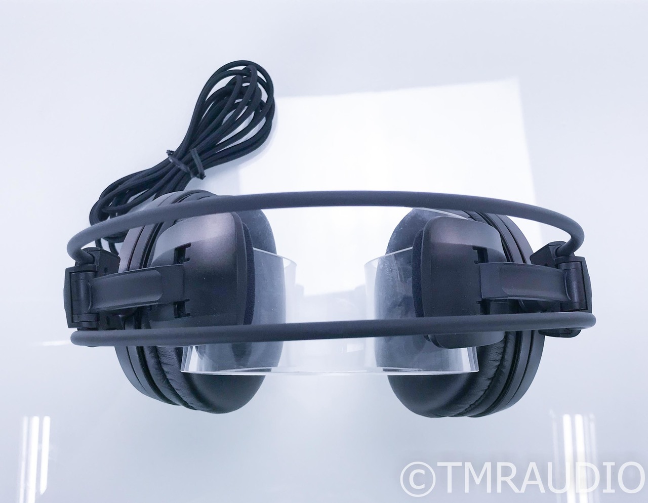 Audio Technica ATH-A990z Closed Back Headphones