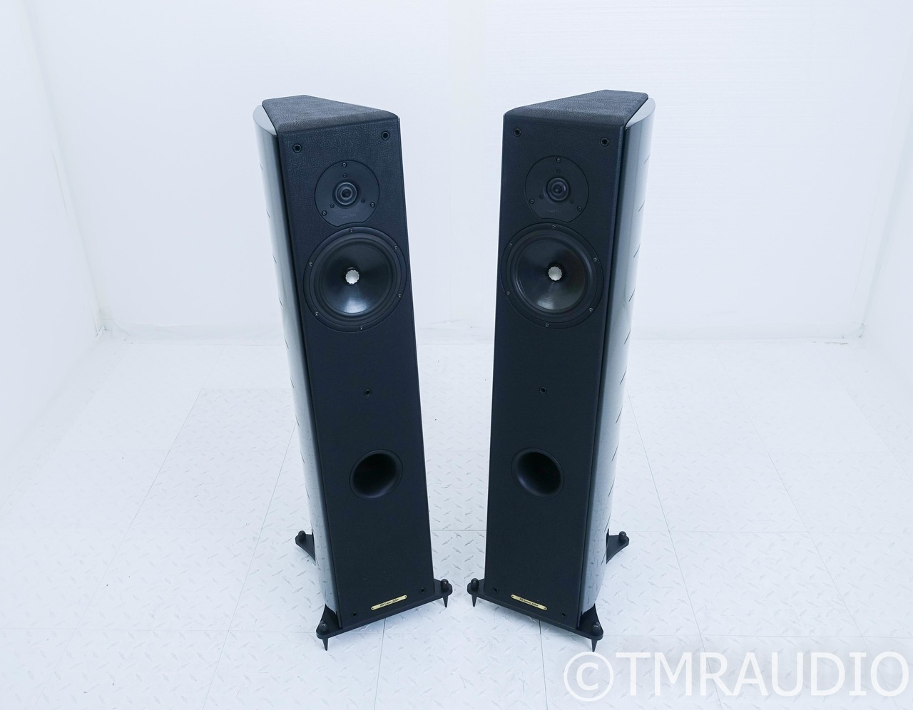 Sonus Faber Concerto Domus Floorstanding Speakers; Black
