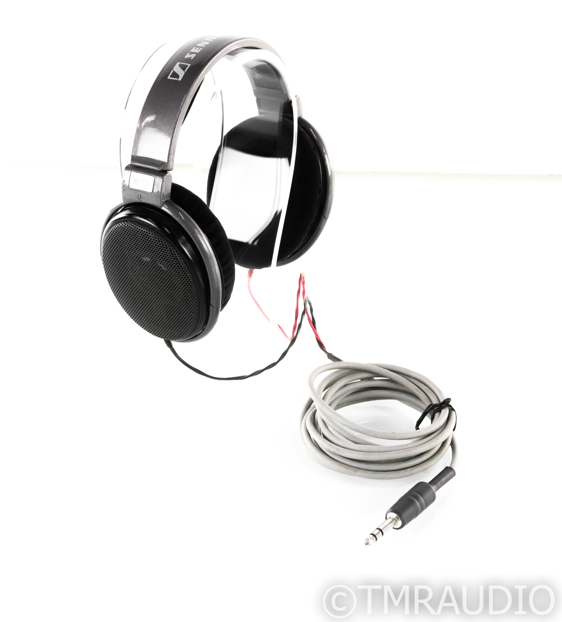 Sennheiser HD 650 Open-Back Headphones; Upgraded Cardas Cross