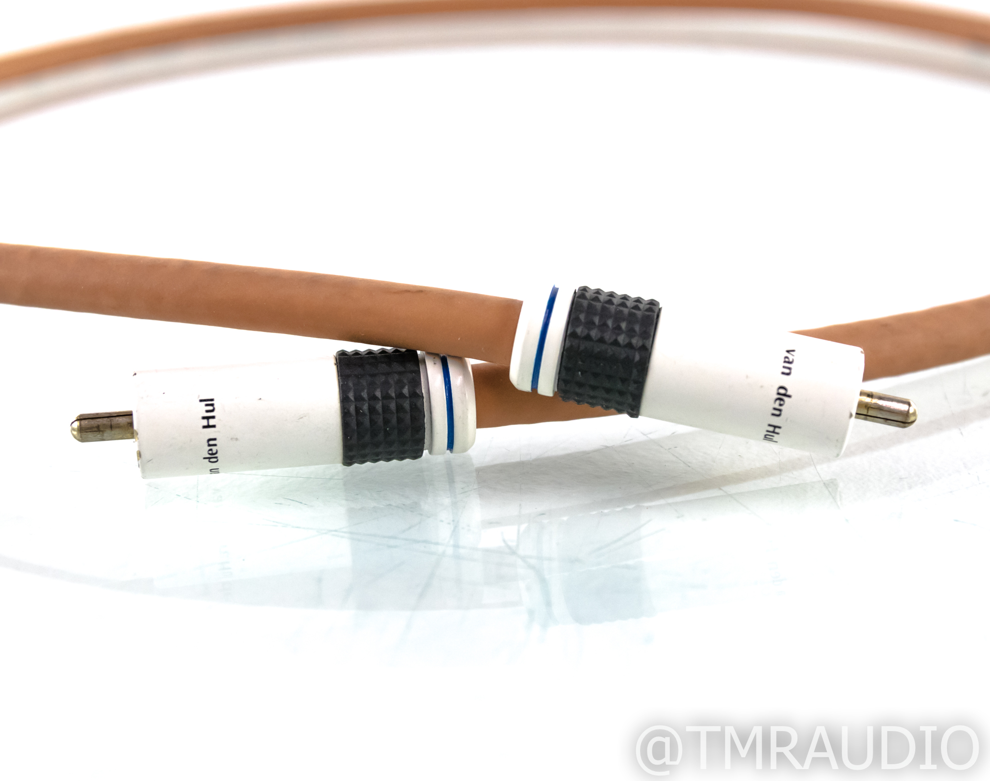 Van Den Hul The First RCA Coaxial Digital Cable