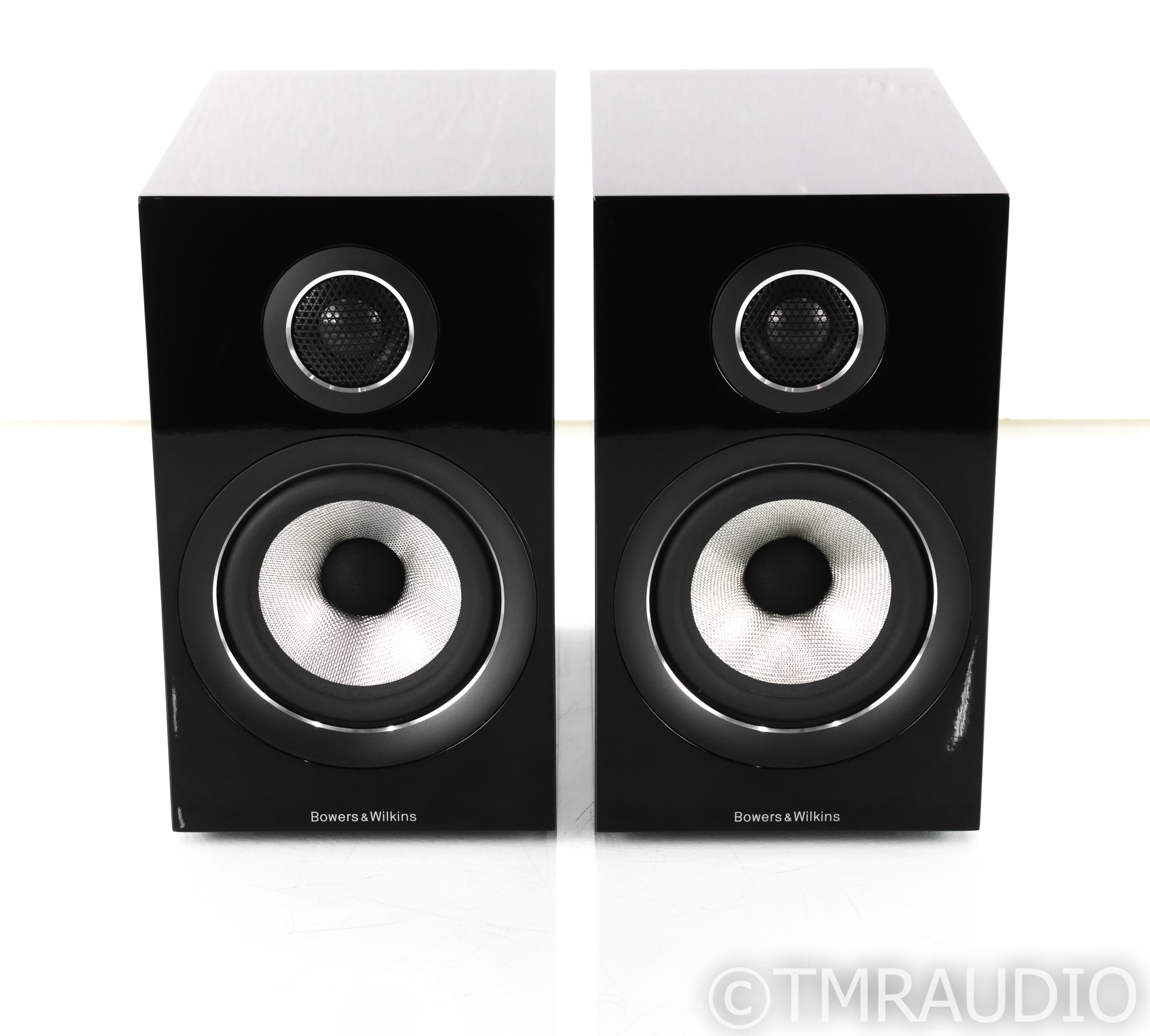 B&W 707 S2 Bookshelf Speakers