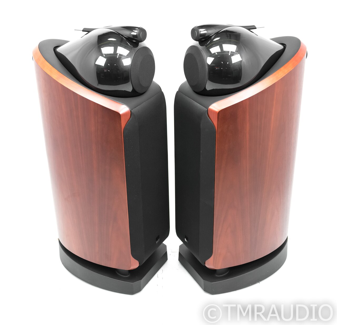 B&W 802D Floorstanding Speakers