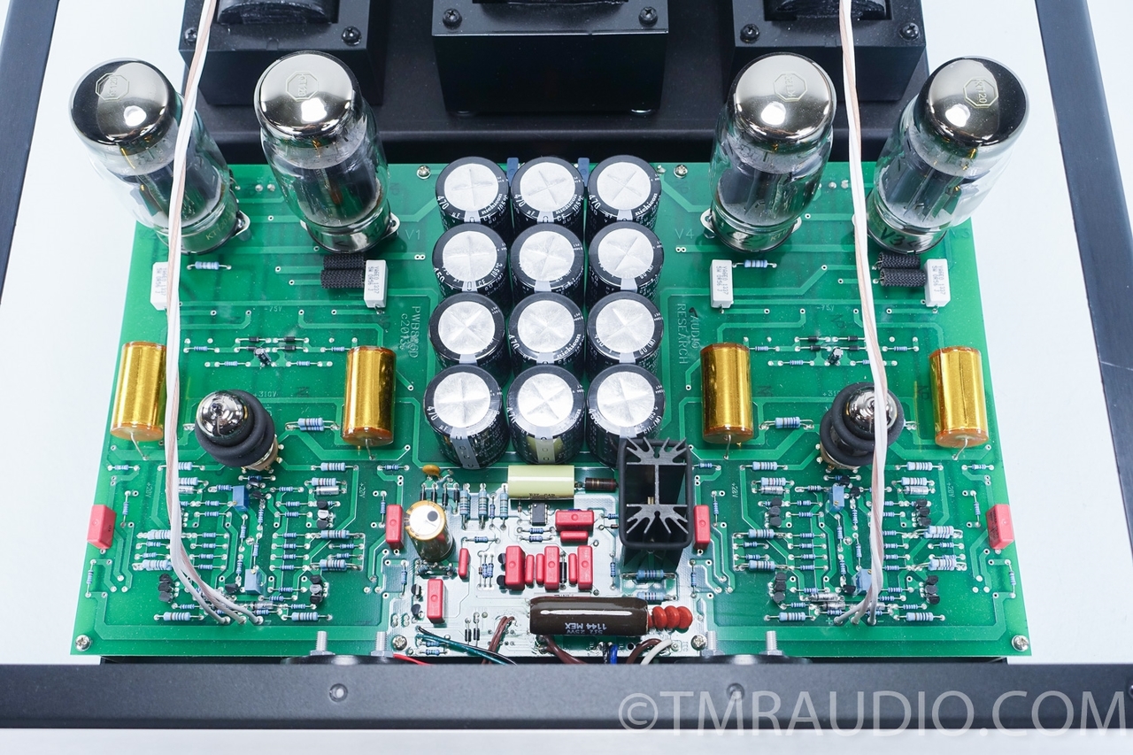 Carver Premiere THX AV-705x 5 Channel Power Amplifier