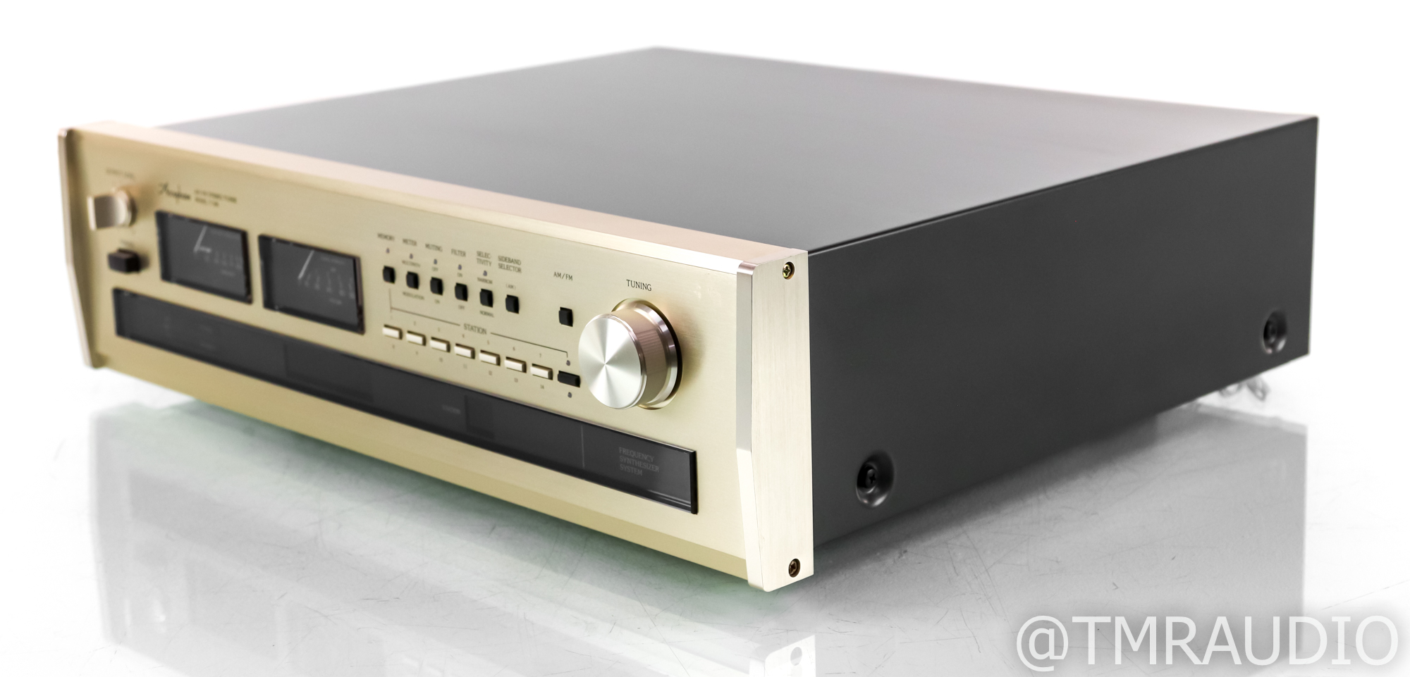 Accuphase T-106 Vintage AM / FM Tuner; T106; Kensonic (New