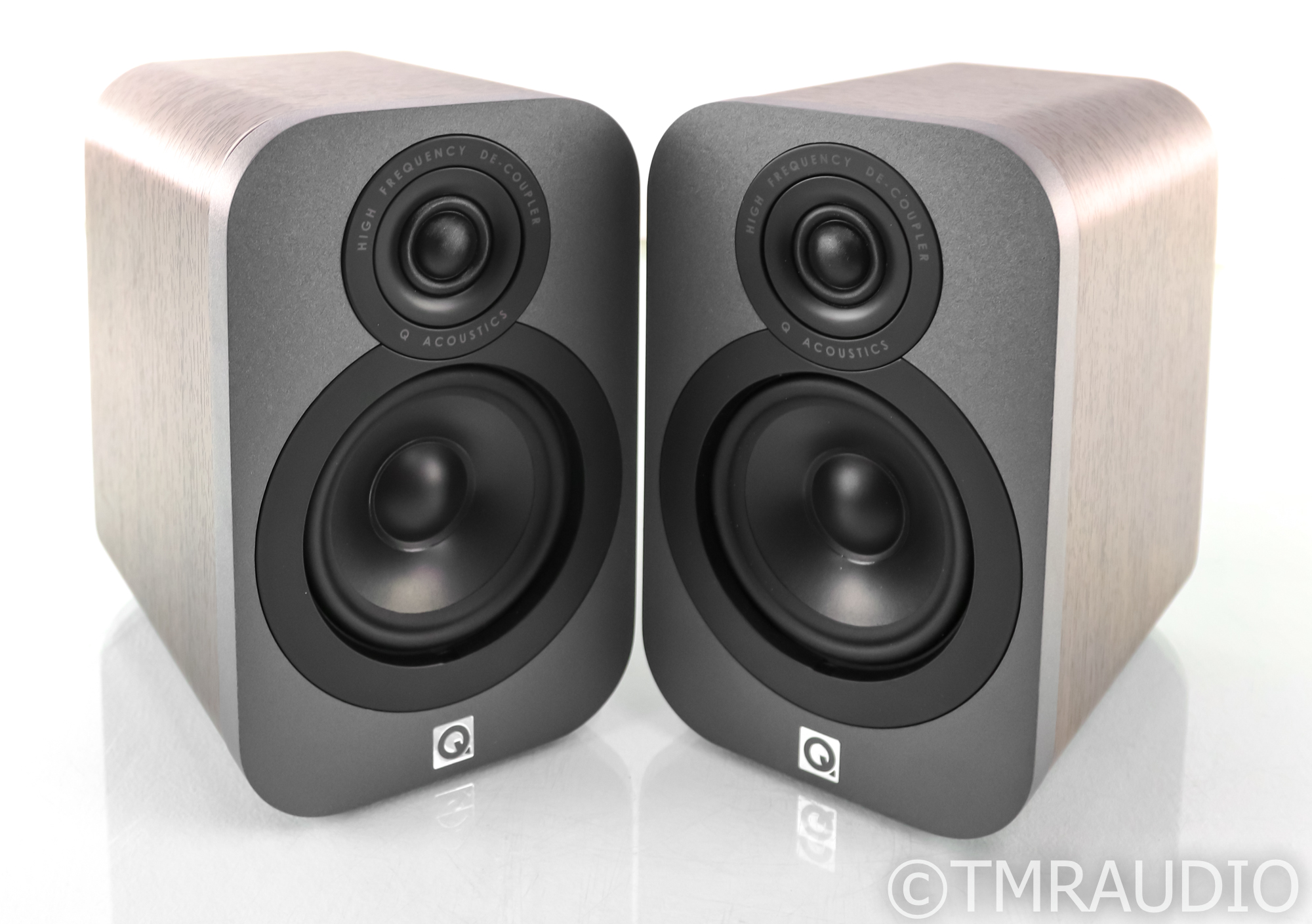 Q Acoustics 3010 ピアノブラック スピーカー Q Acoustics 3010 Compact Bookshelf Speakers; American Walnut Pair