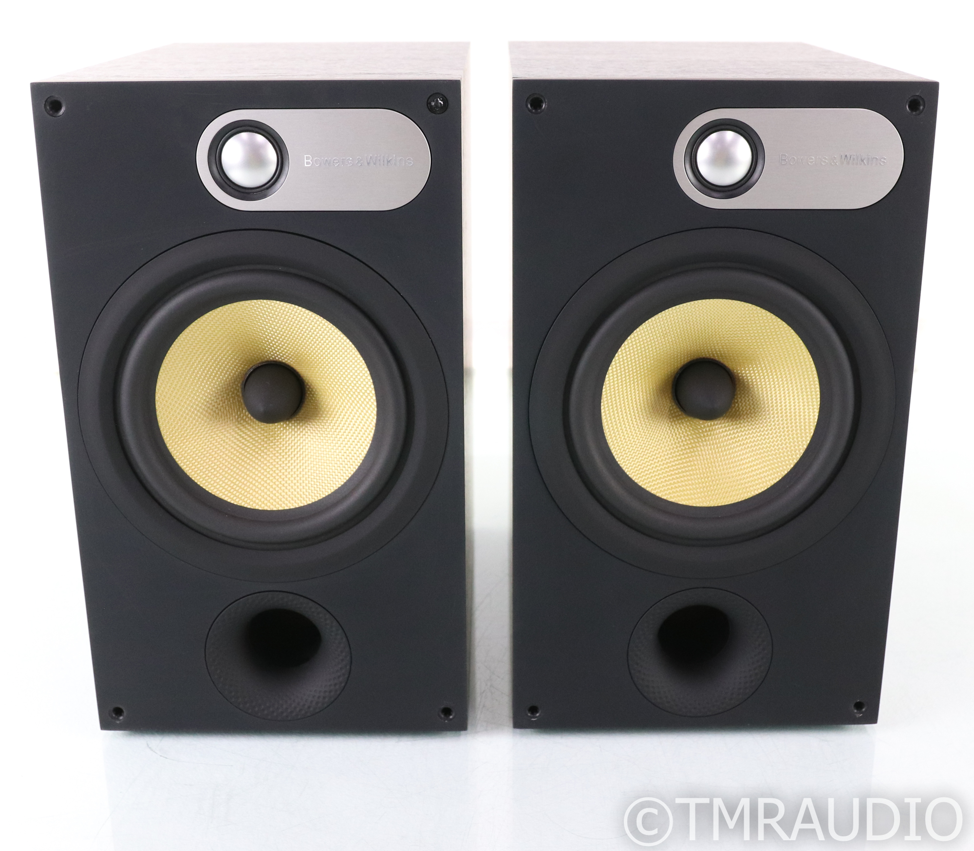 B&W 685 スピーカー B&W 685 Bookshelf Speakers; Black Pair (SOLD) - The Music Room