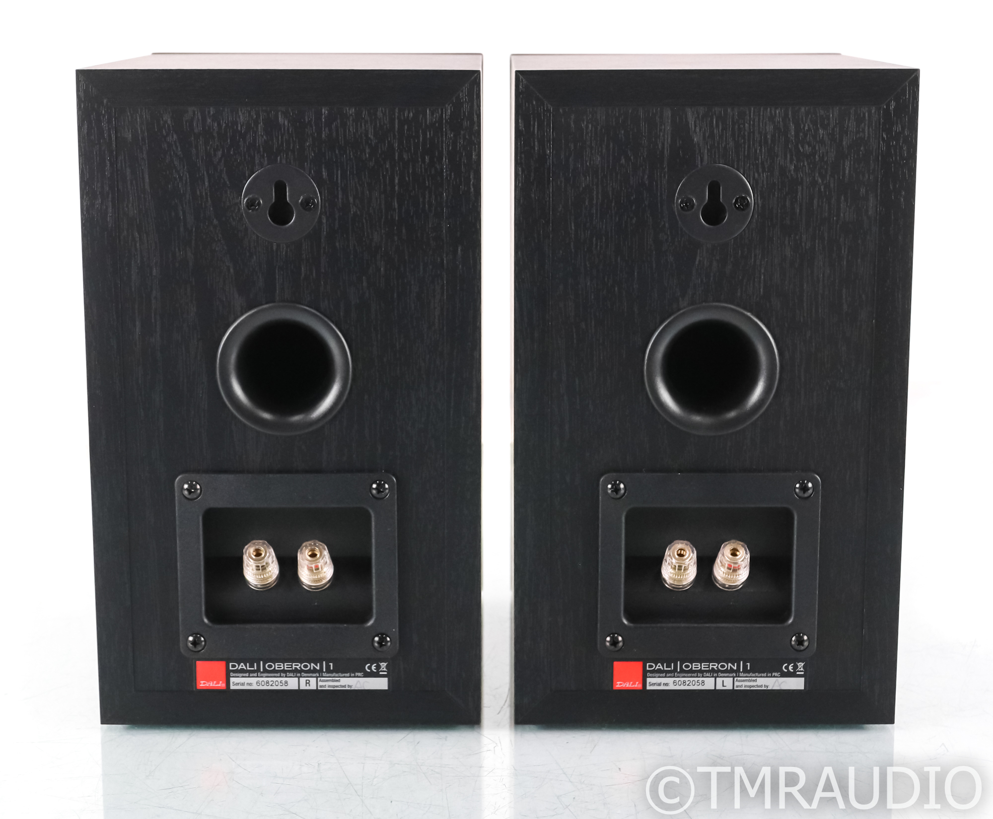 DALI Oberon 1 Bookshelf Speakers