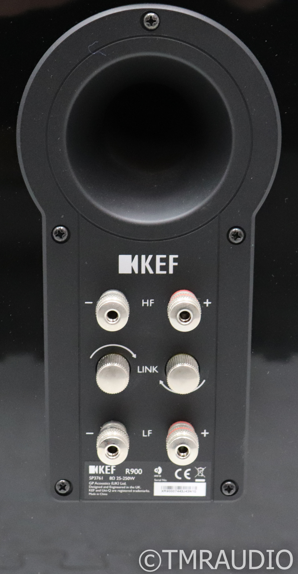 KEF R900 Floorstanding Speakers; Gloss Black; R-900 The Music Room