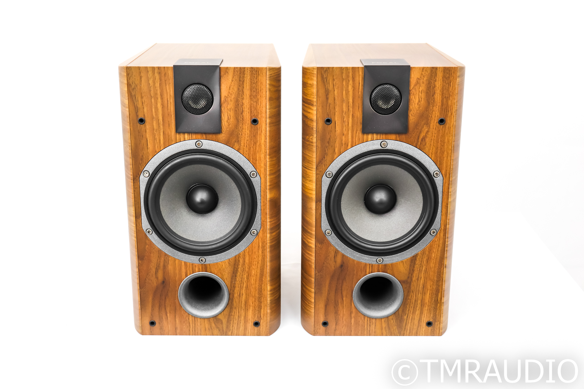 Focal Chorus 706 Bookshelf Speakers; Walnut Pair - The Music