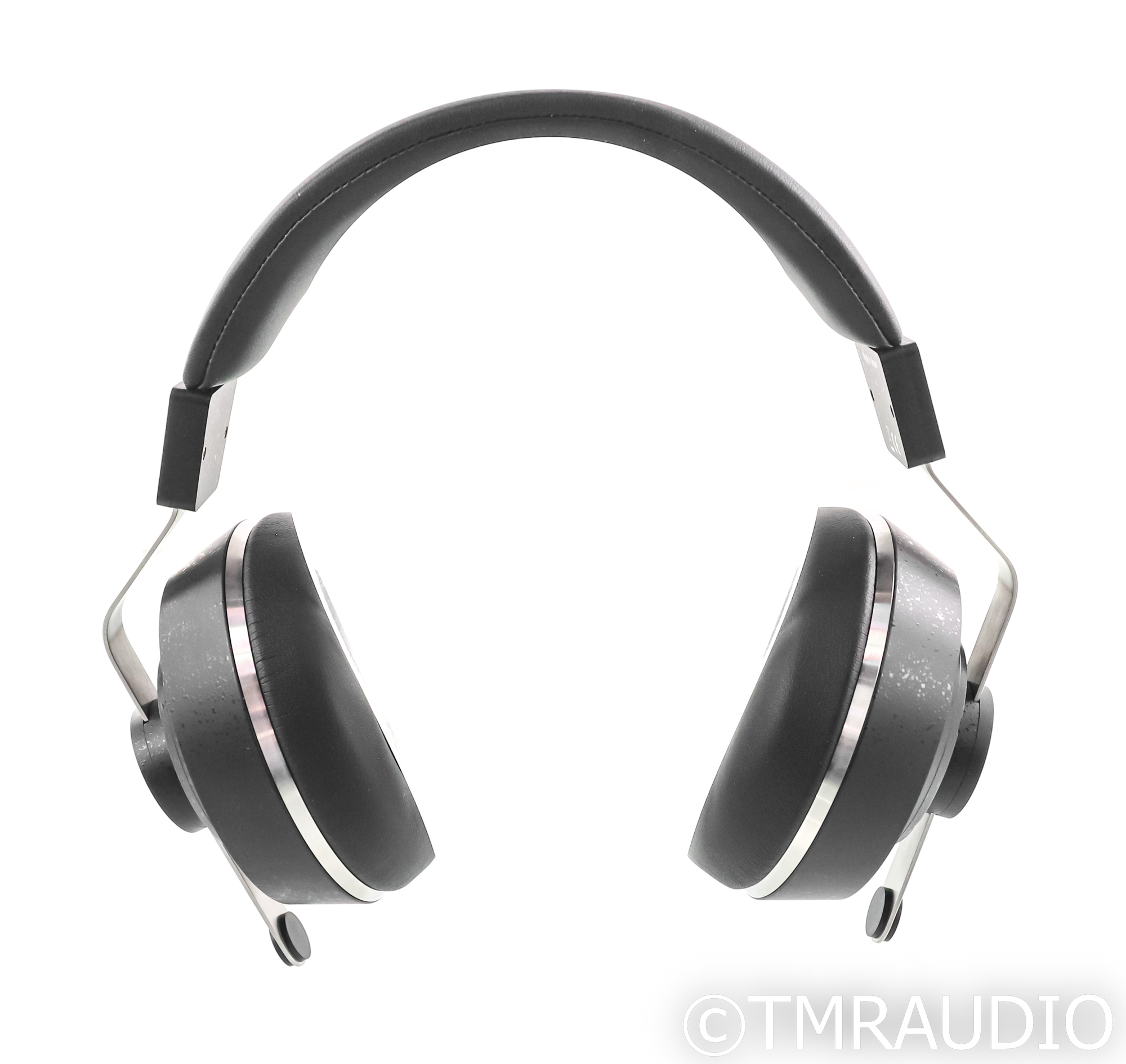 Final Sonorous III Closed Back Headphones