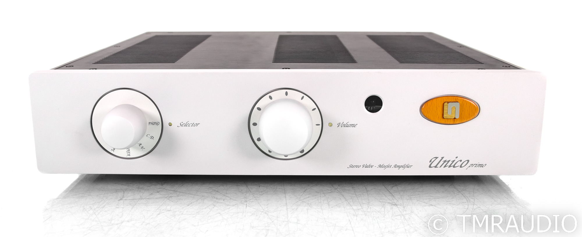 UNICO primo 真空管内蔵のハイブリッドアンプ Unison Research Primo Integrated Amplifier | The Listening Room