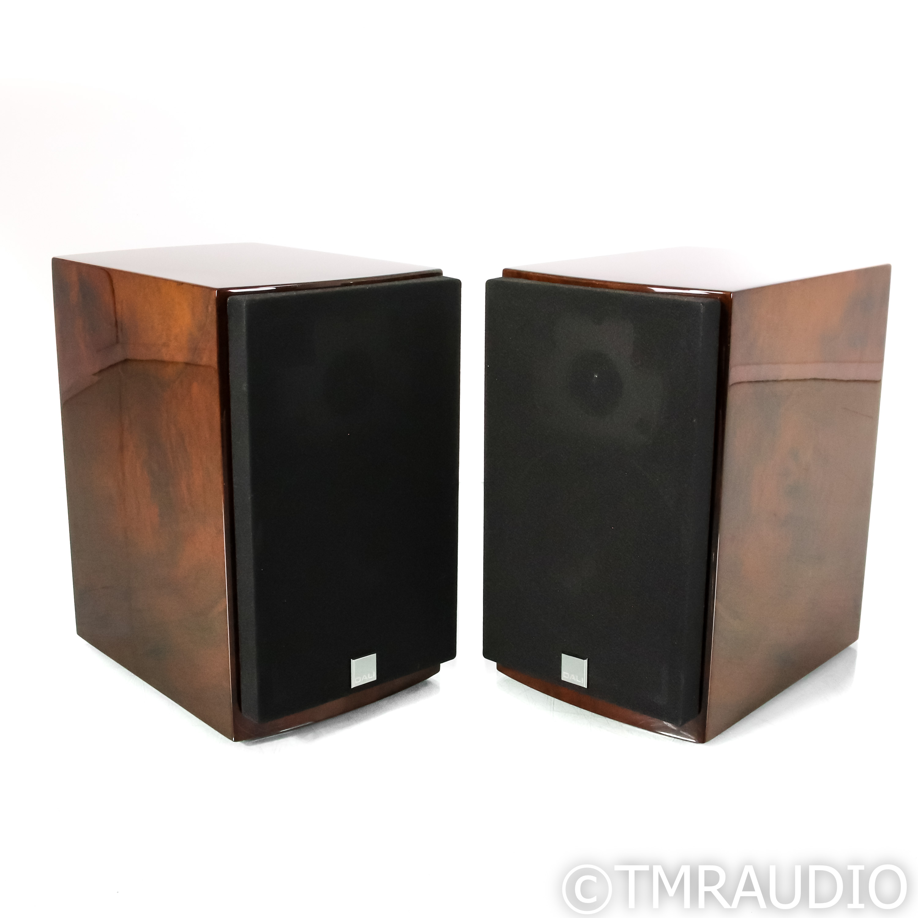 Dali Menuet SE Bookshelf Speakers