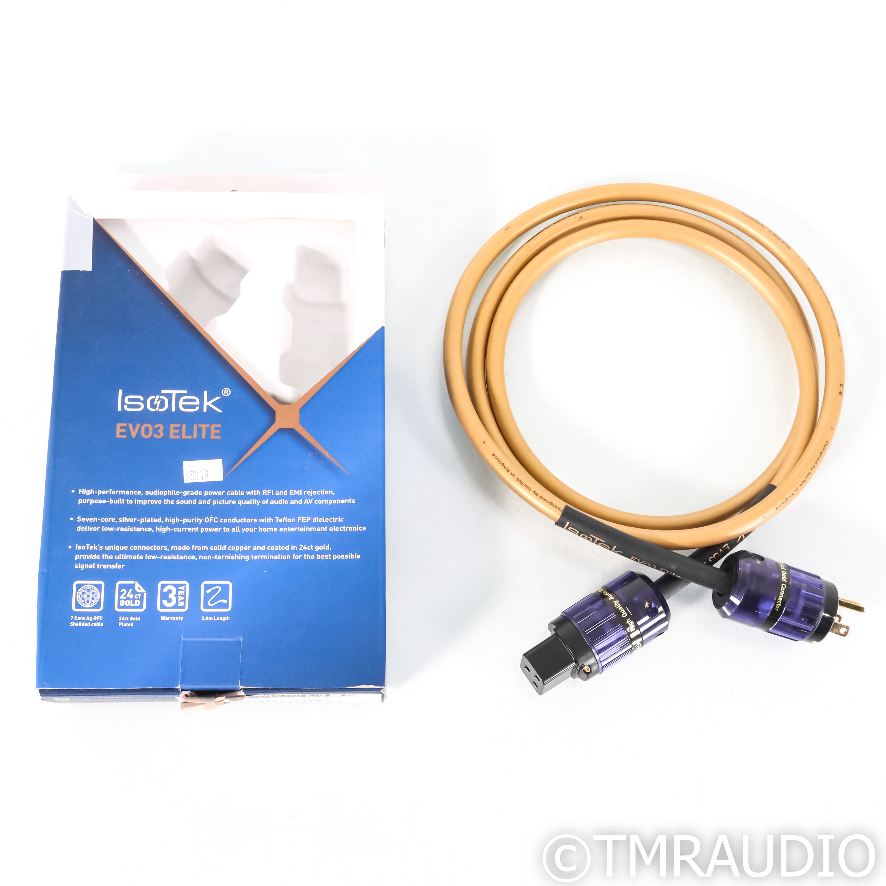 Câble Secteur Haute Fidélité IsoTek EVO3 Syncro - 2 Mètres - Audiophile Grade