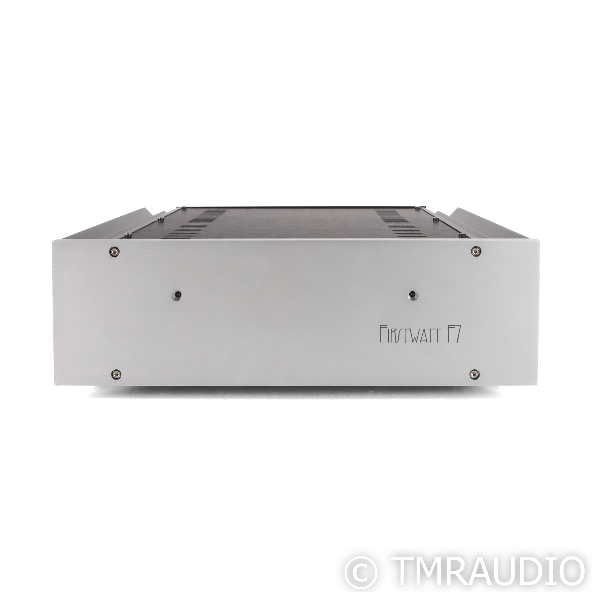 アンプ POWERAMPLIFIER FirstWattF8 ファーストワットの最新パワーアンプ F8。期待に違わぬ鮮烈な