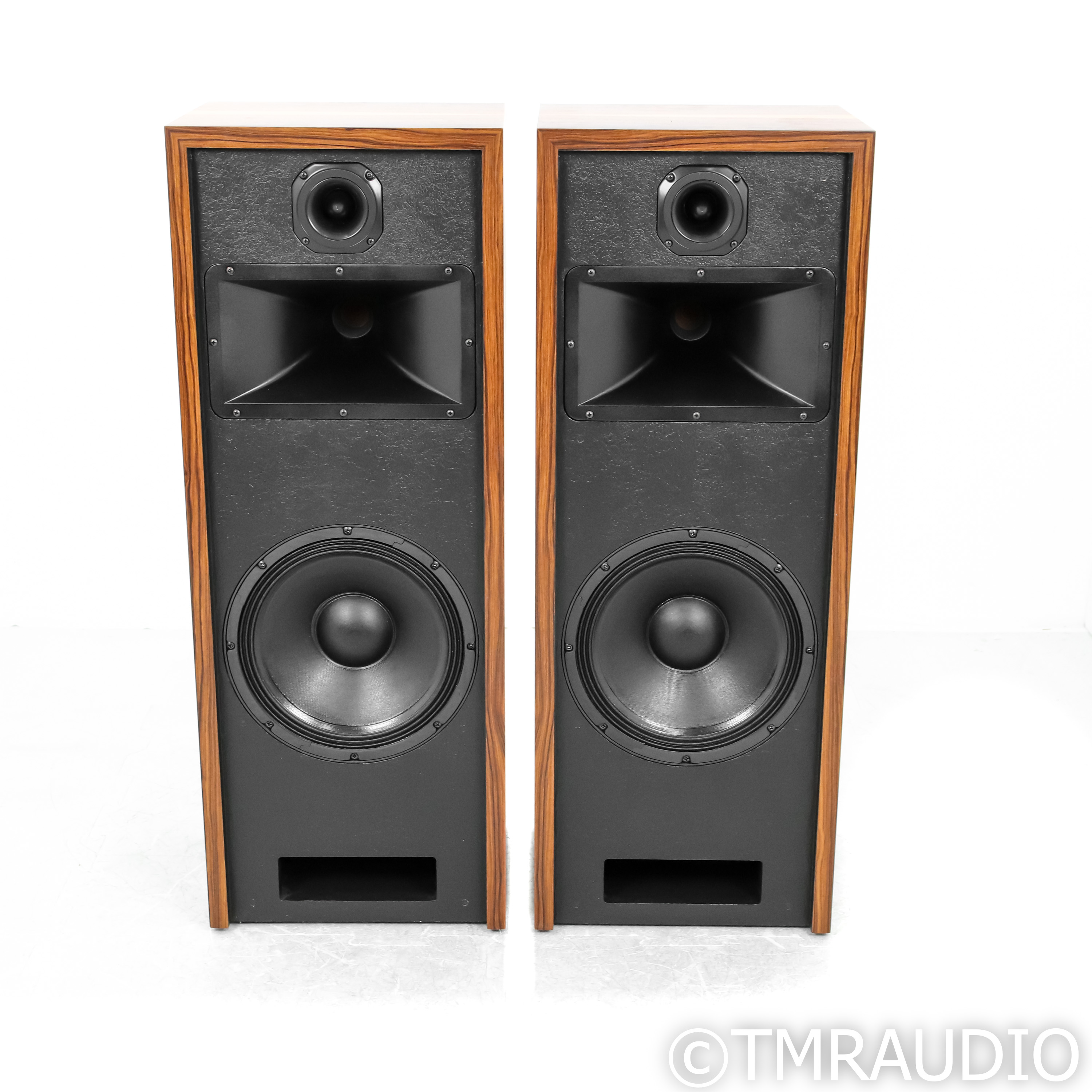 ヴァイアル　リディーマー　Voice Volti Audio Razz Floorstanding Speakers; Rosewood Pair - The Music