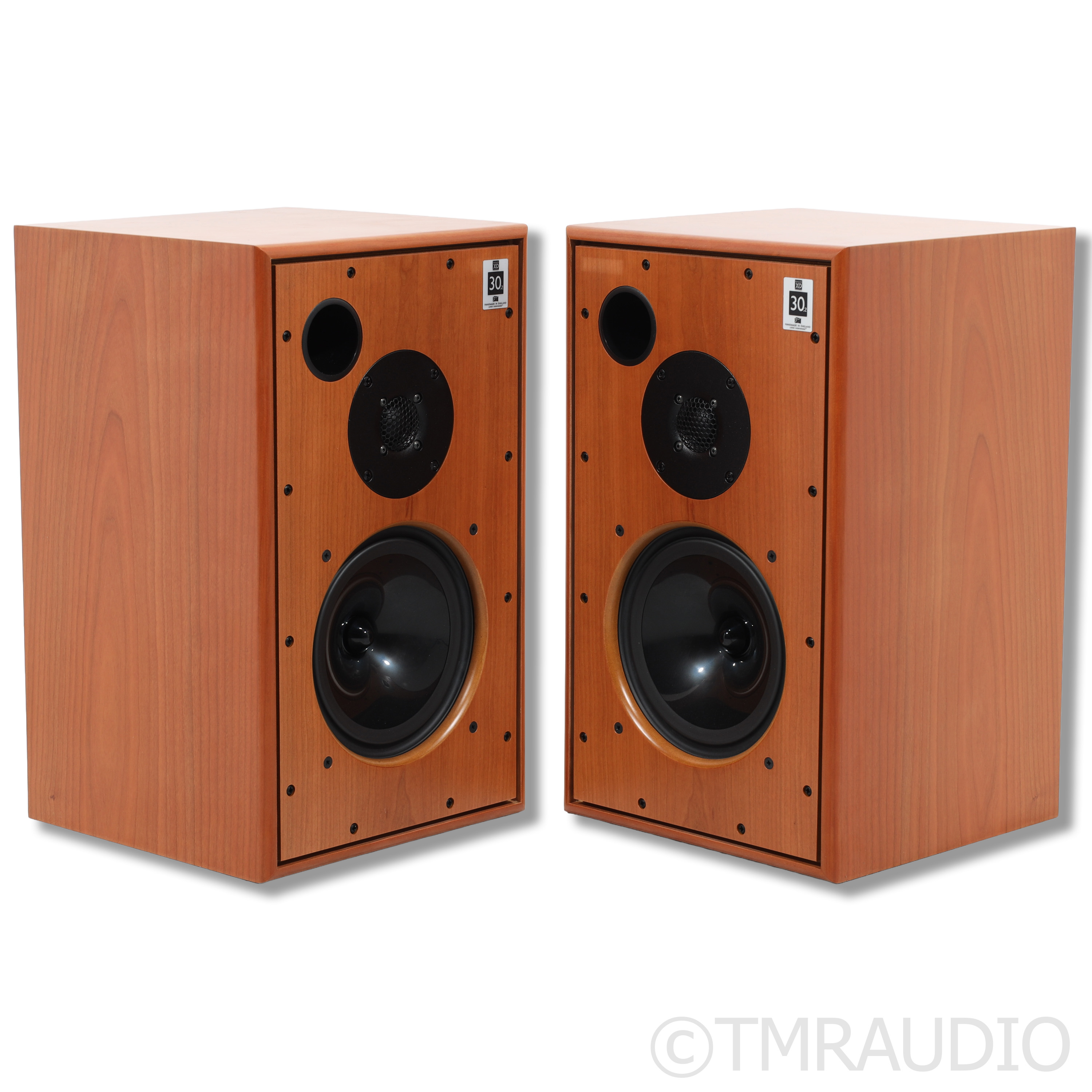 How to Build a Bookshelf Speaker Cherry Cabinet: Expert DIY Guide