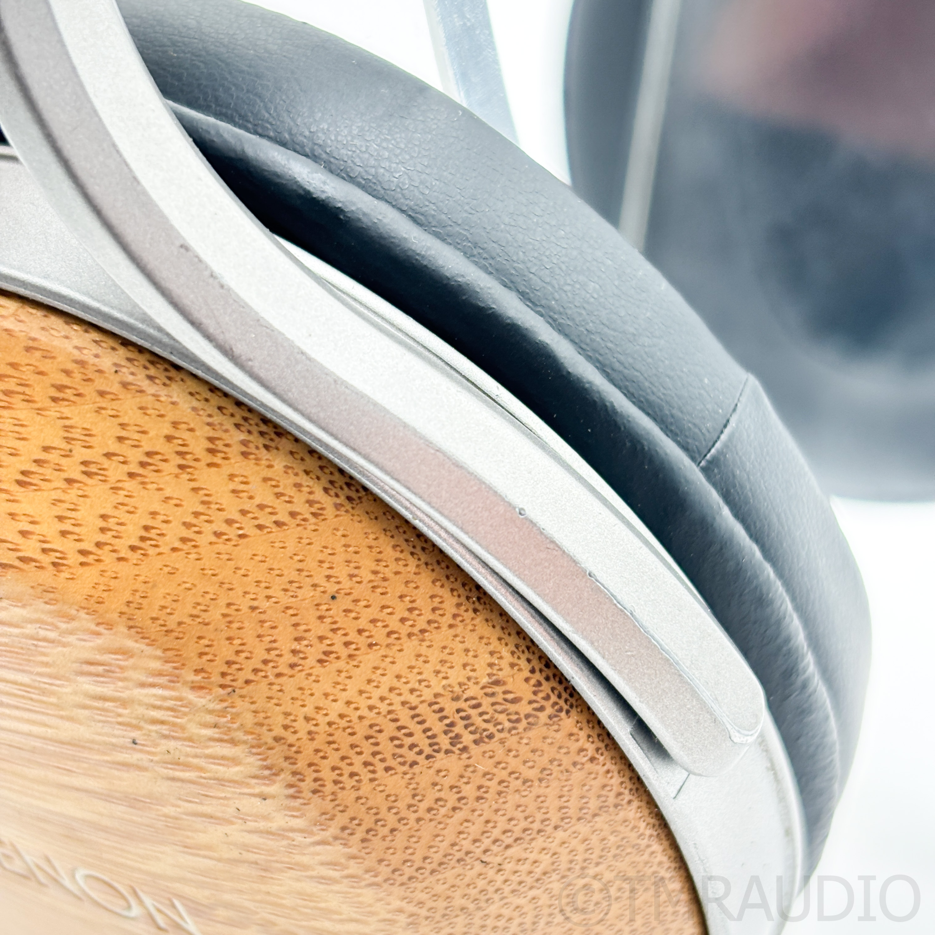 Used Denon AH-D9200 Closed Back Headphones - The Music Room