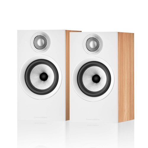 未使用 B&W 607 S2 Anniversary Edition B&W 607 S2 Anniversary Edition Bookshelf Speakers; Oak Pair