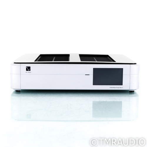 PS Audio PerfectWave Power Plant 5 AC Power Line Regenerator (1/1)