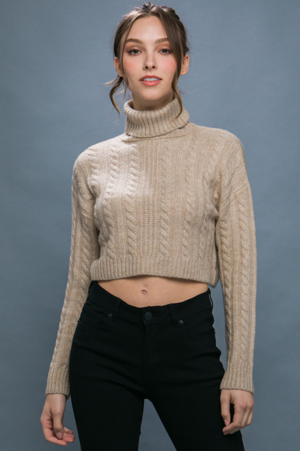 CABLE KNIT CROPPED SWEATER