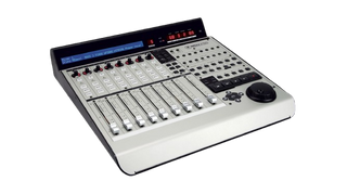 Mackie MCU Pro motor faders angle