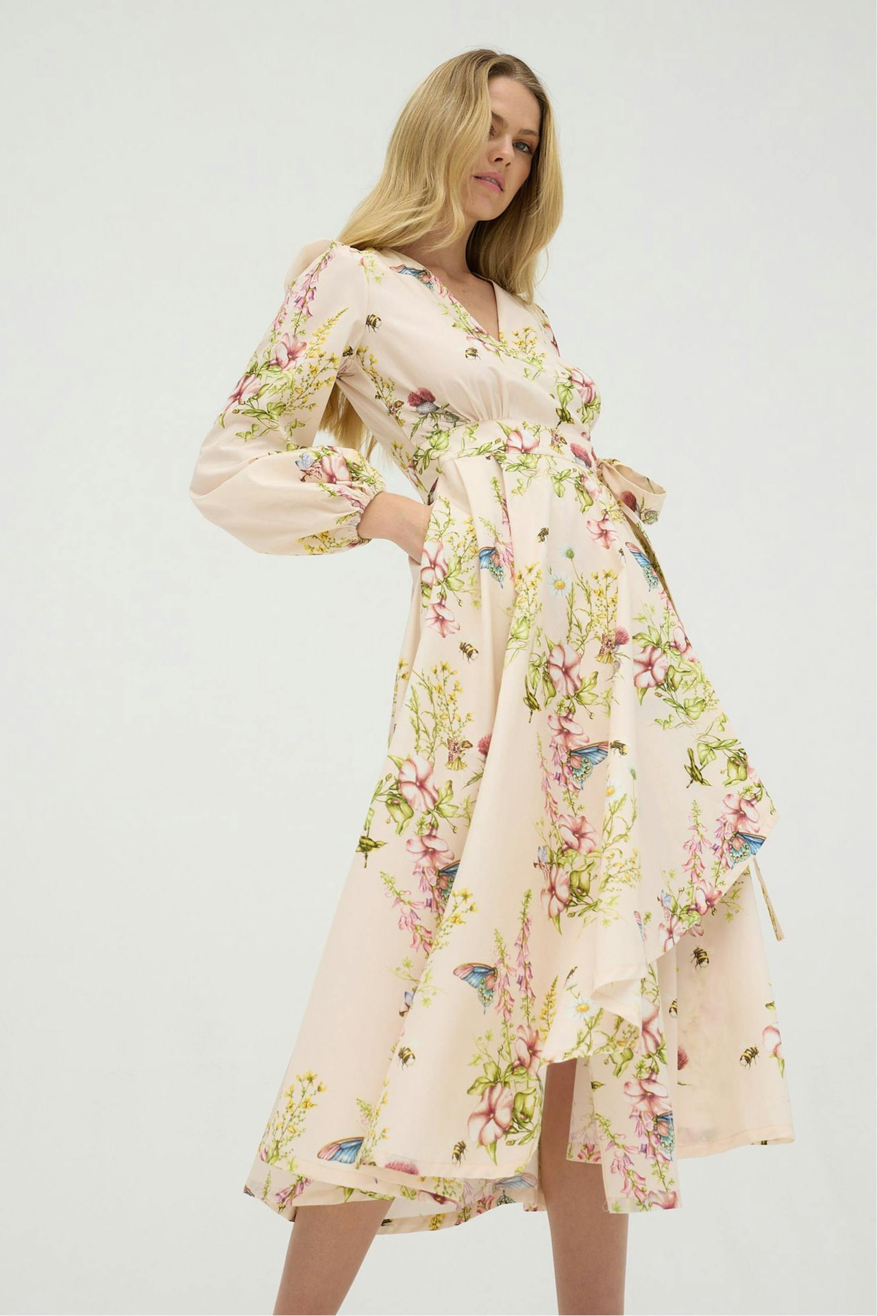 Vestido midi de algodón orgánico con escote en V y corpiño cruzado