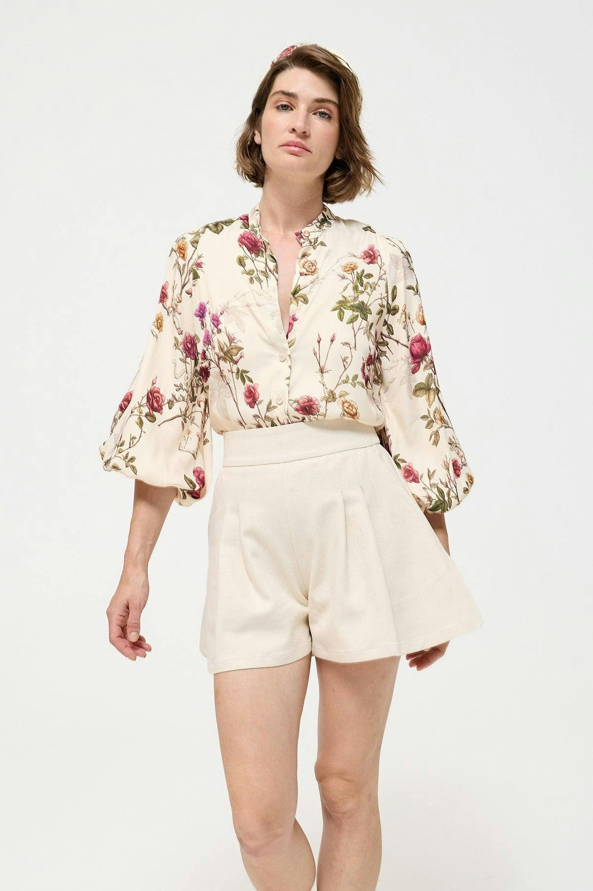 Shorts de talle alto en algodón orgánico con pinzas
