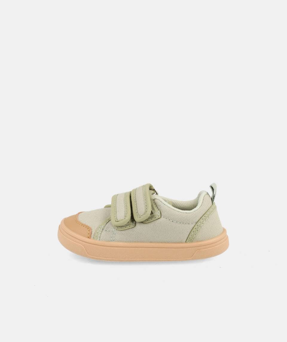 Zapatillas de lona con cierre de velcro para niños