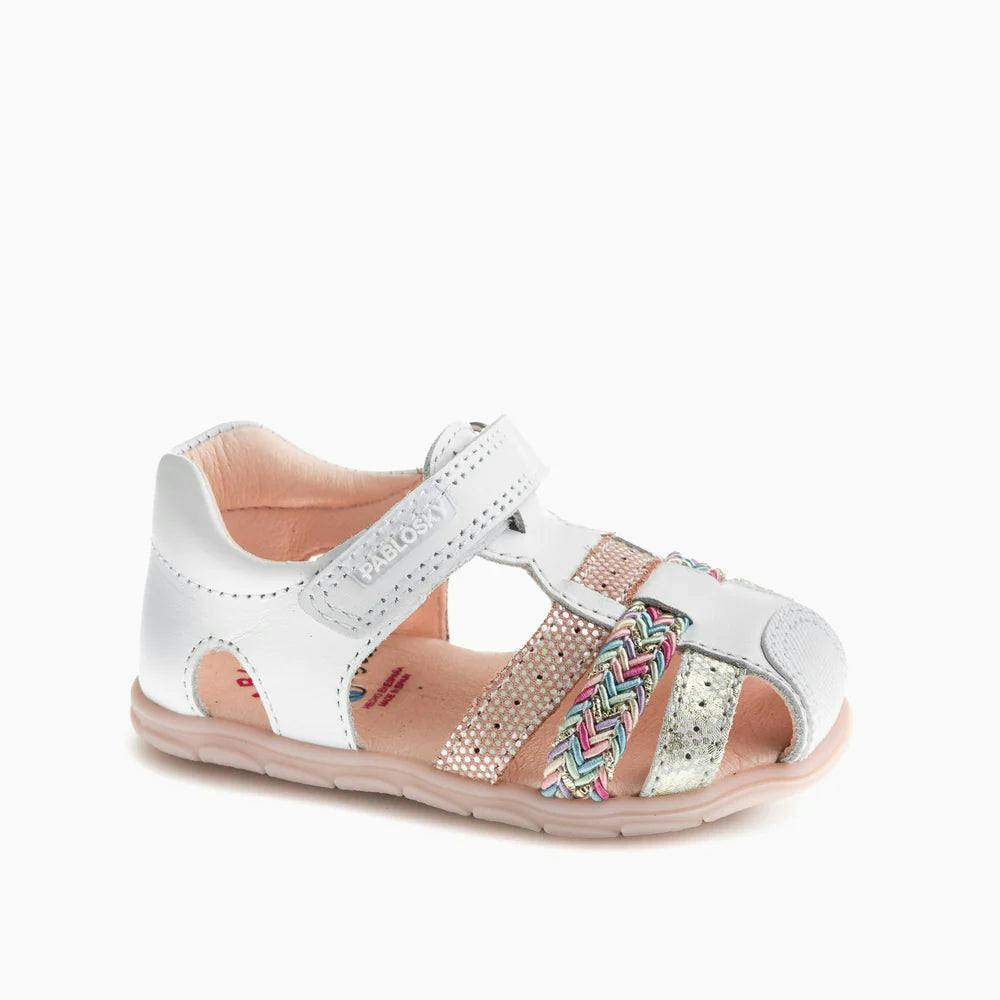 Sandalias barefoot en material transpirable para bebé con cierre de velcro