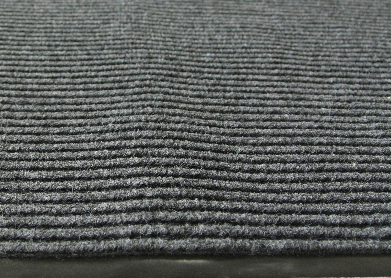 Ribbed absorbent polypropylene mat