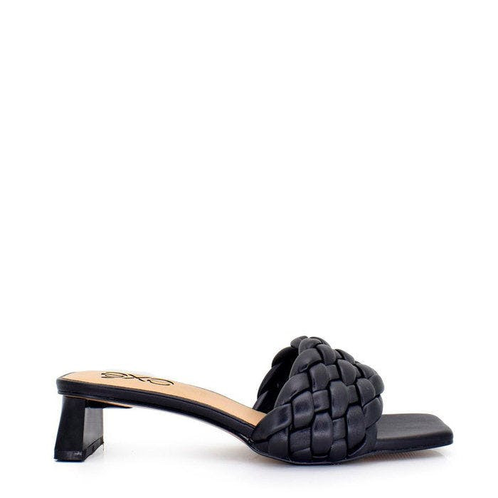 Flat shoes Angela model in black leather