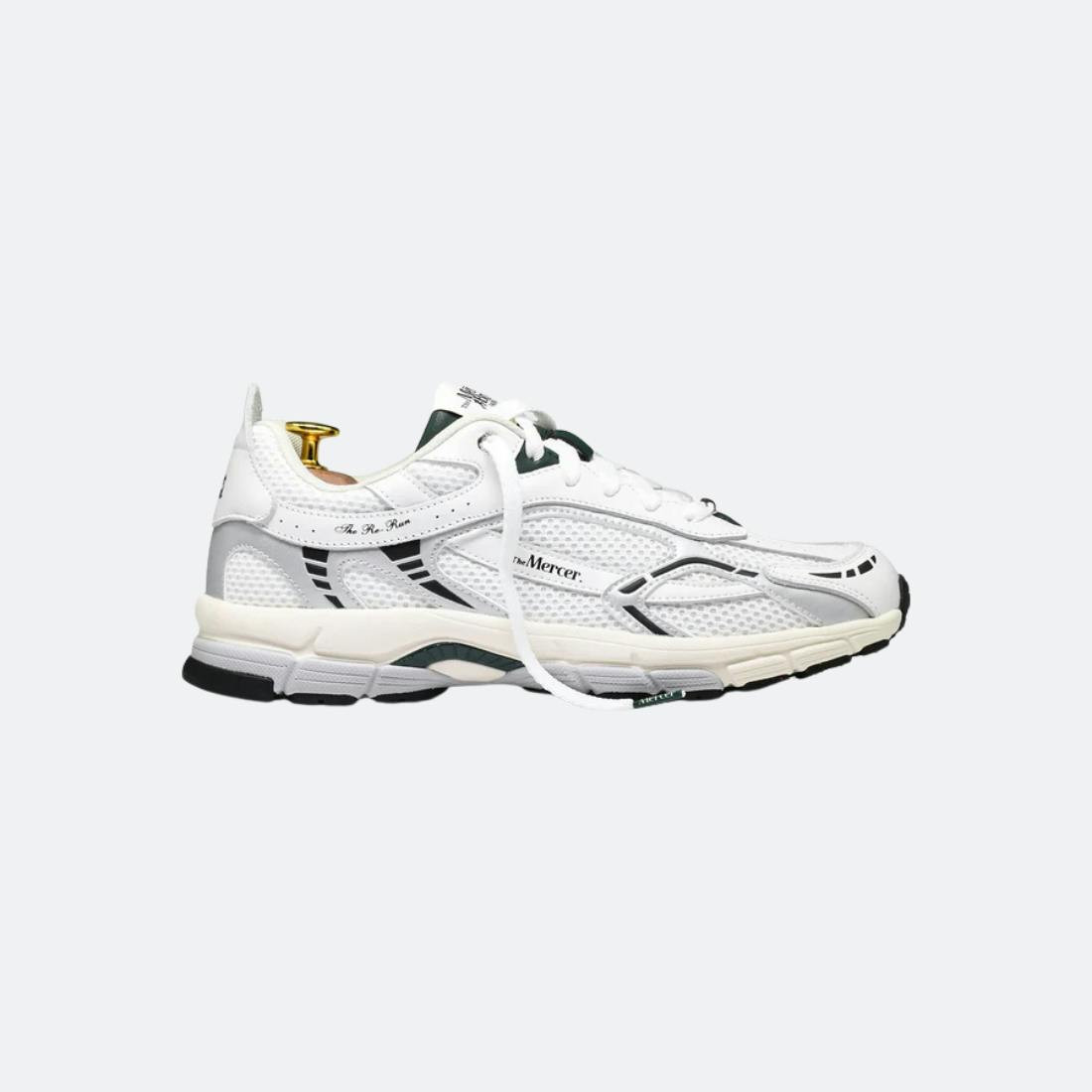 Sneakers Re-Run branco e prateado em materiais reciclados