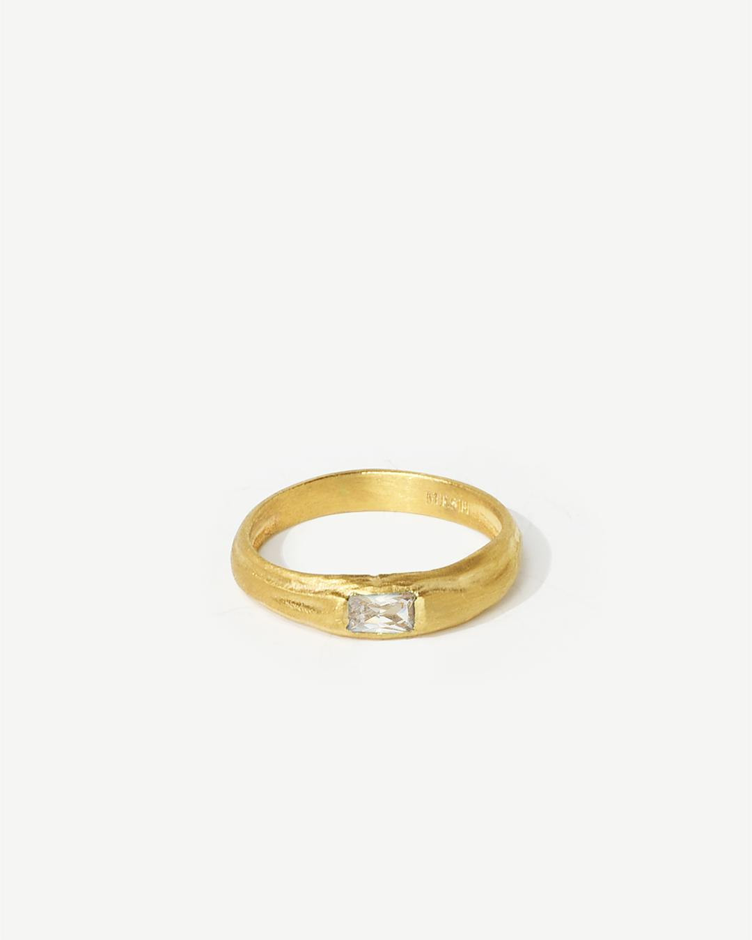 Anel irregular prata 925 com banho de ouro 18K e zircónia colorida