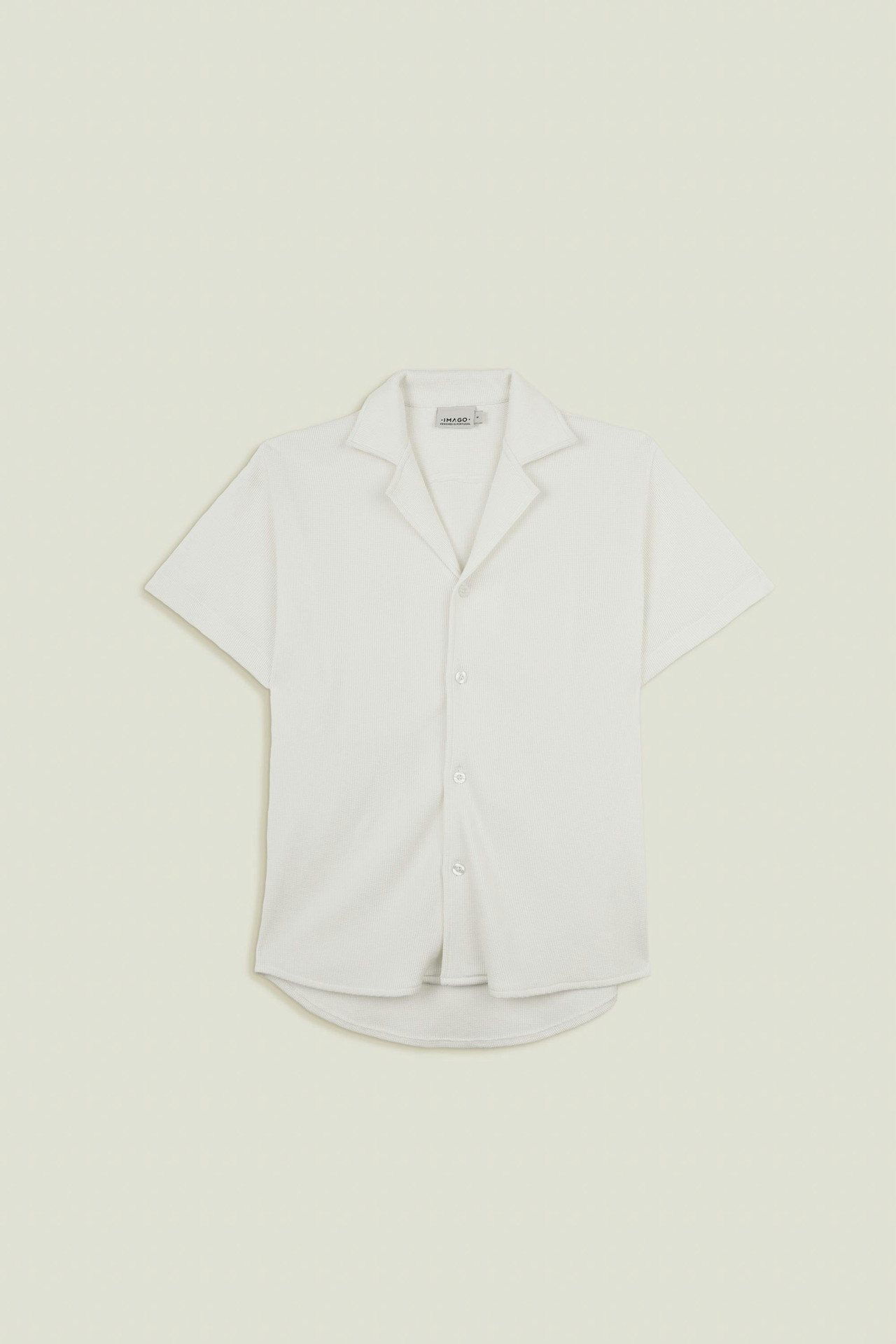 Waffle shirt em algodão com gola resort e botões