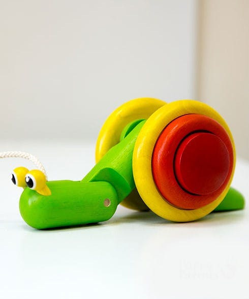 Brinquedo de Madeira Caracol de Puxar - 11 x 26,5 x 9,5 cm