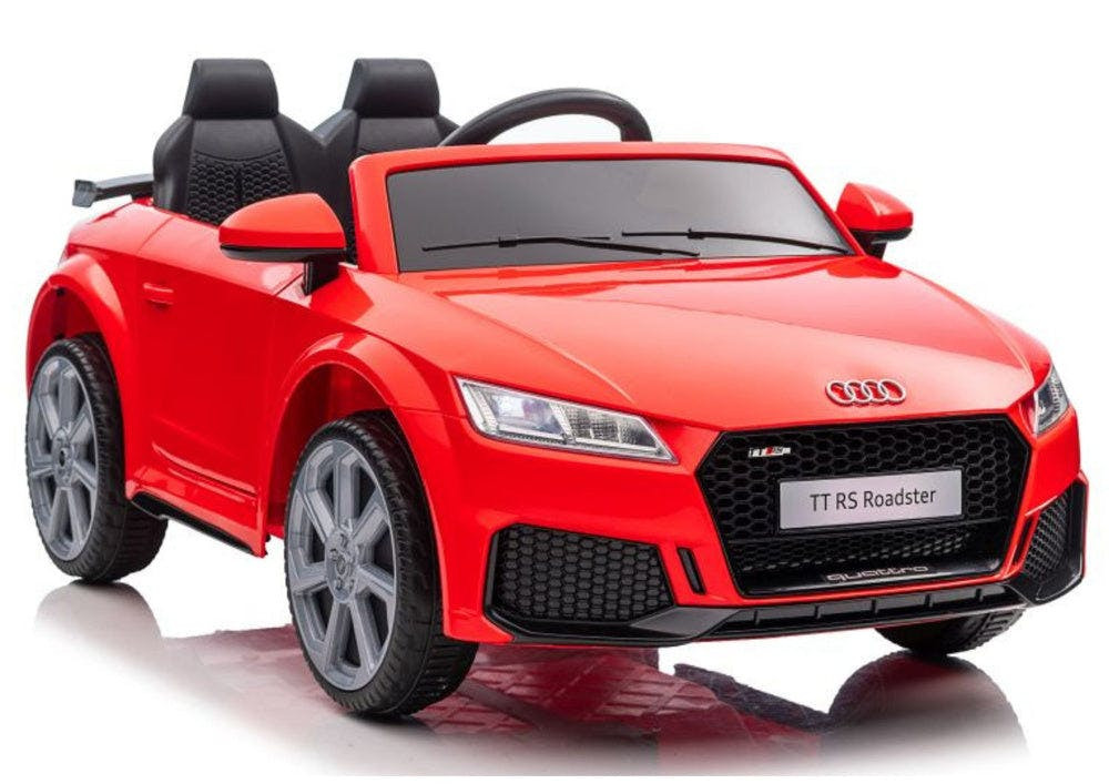Carro elétrico Audi TTRS vermelho