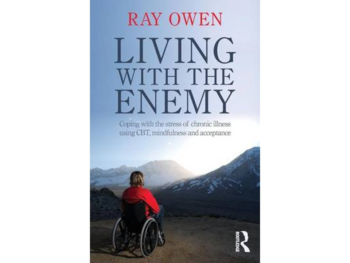 Living with the Enemy de Owen, Ray (Inglés)