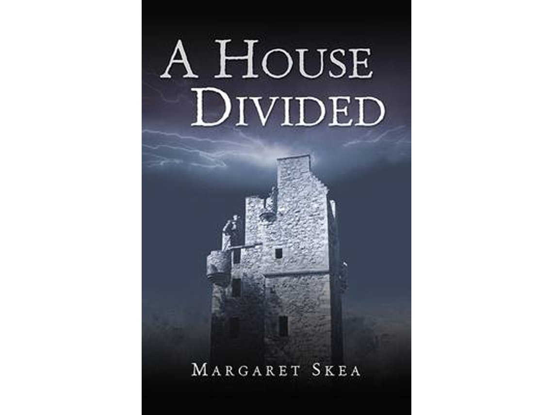 A House Divided de Margaret Skea (Inglés)