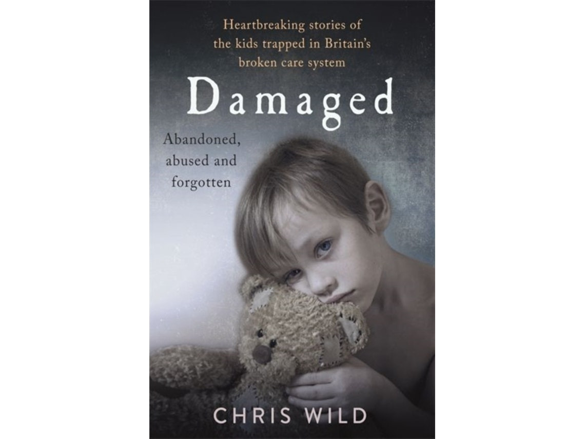 Damaged de Chris Wild (Inglés)